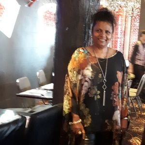 Meet your Posher, Debra